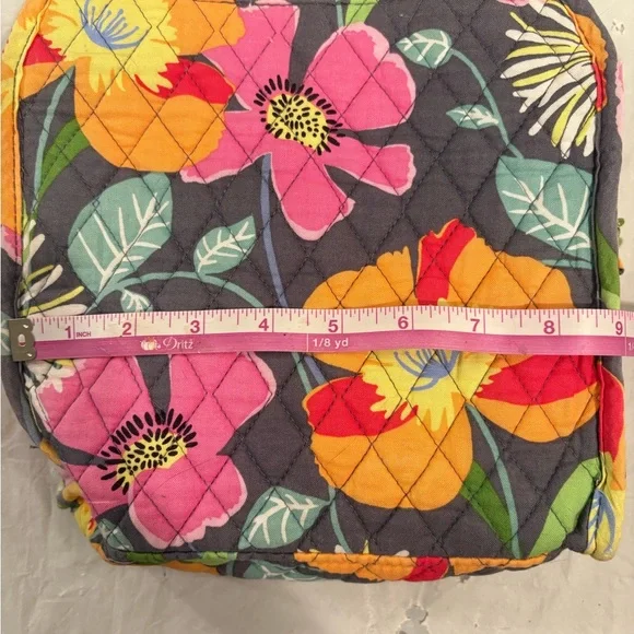 Vera Bradley Quilted Floral lunch box in Jazzy Blooms insulated - Picture 8 of 11